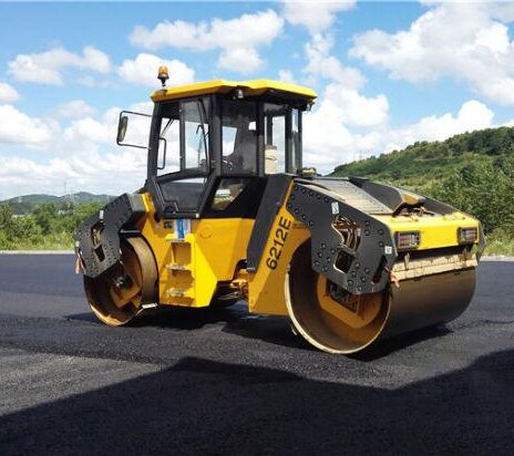 Xe Lu Rung LiuGong 6212E