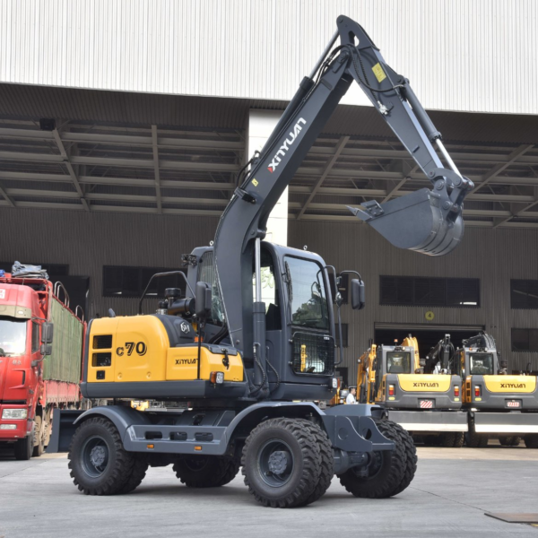 Xúc đào bánh lốp XinYuan C70W- GẦU 0.3M3