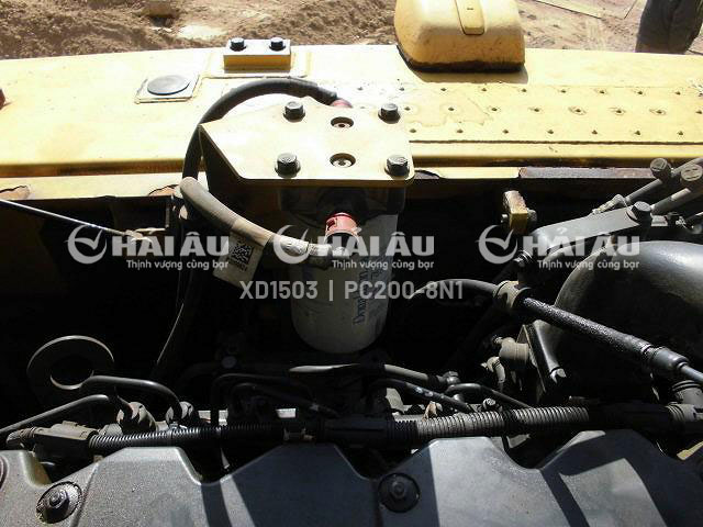 Máy Xúc Đào Bánh Xích Cũ KOMATSU PC200-8N1 (1)