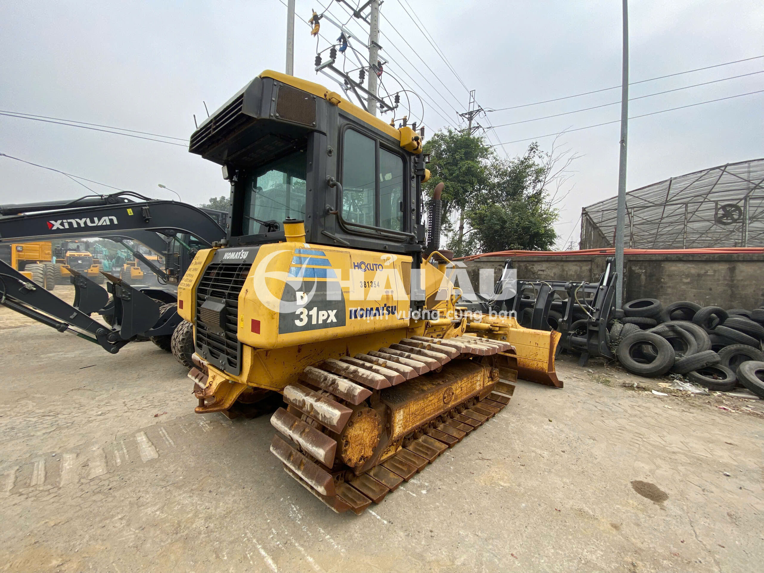 Máy ủi cũ KOMATSU D31PX-22 (3)