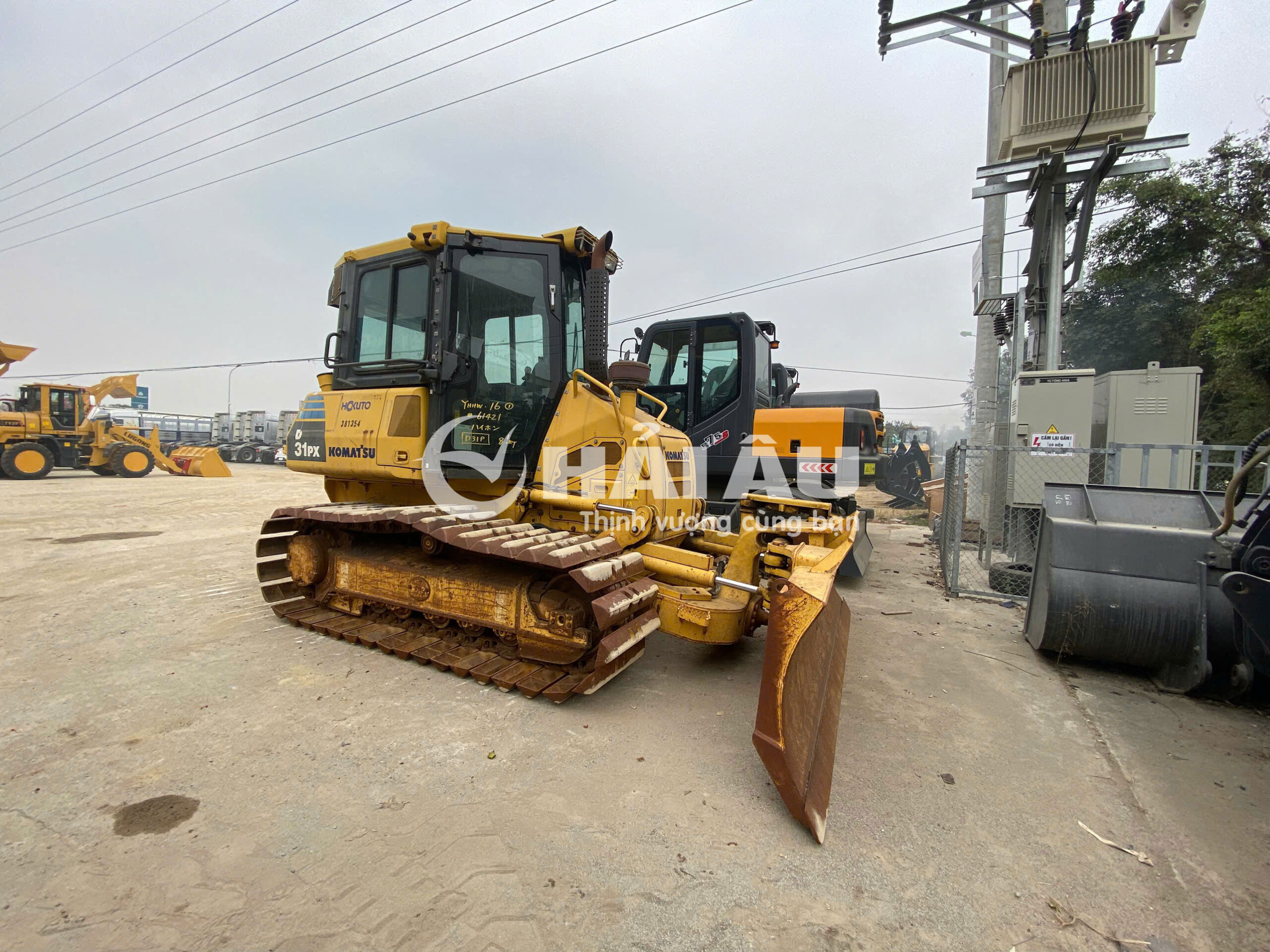 Máy ủi cũ KOMATSU D31PX-22 (4)