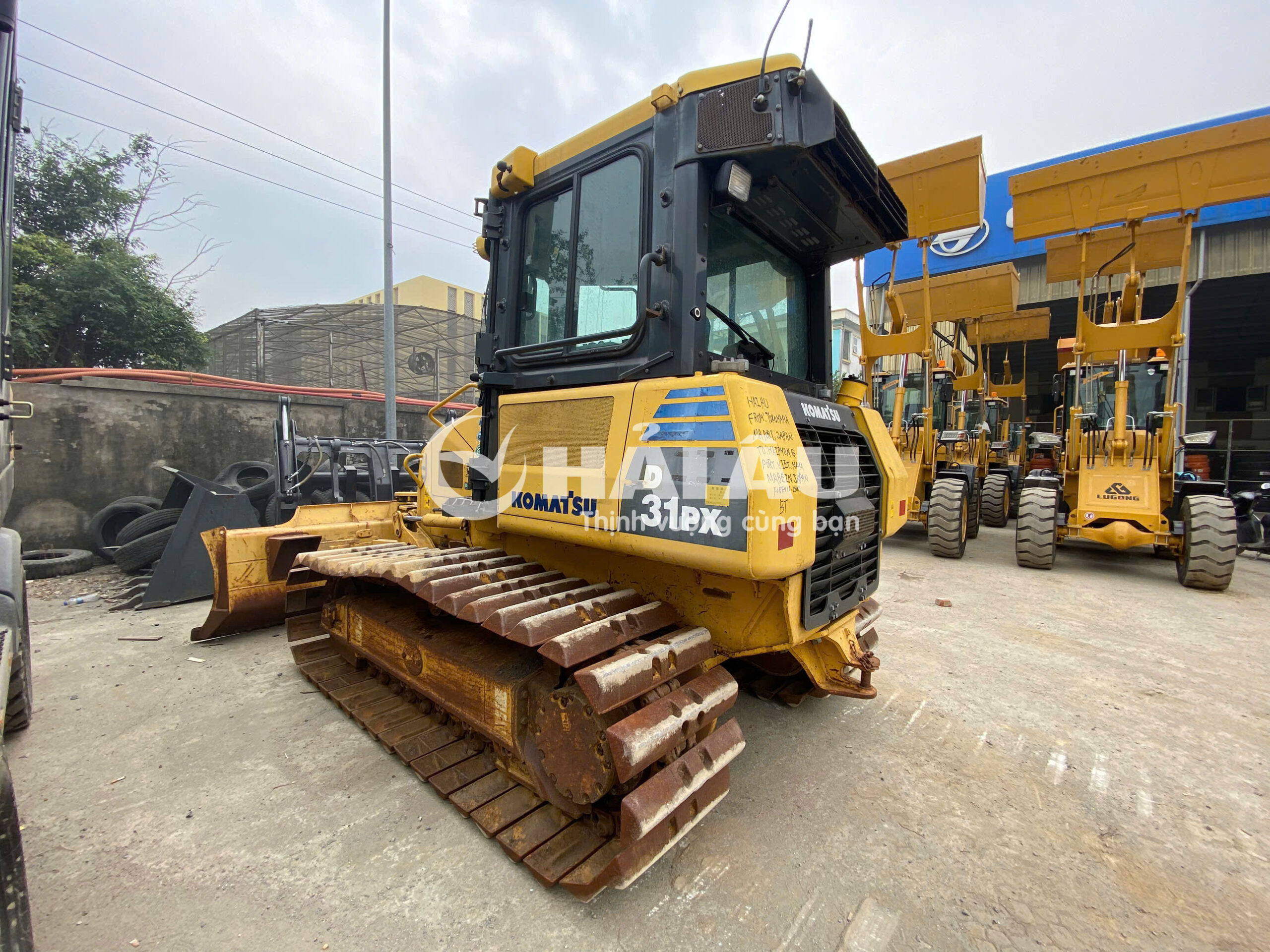 Máy ủi cũ KOMATSU D31PX-22