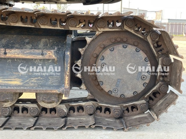 Máy xúc đào cũ KOBELCO SK135SR (4)